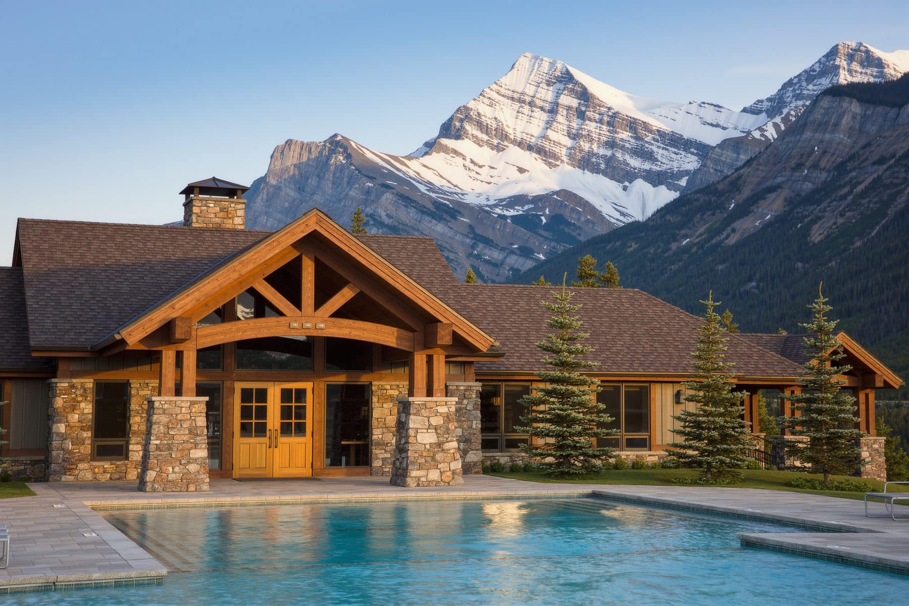 Blackstone, Canmore: stone-and-timber resort building