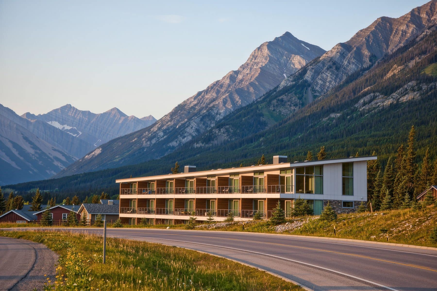Copperstone, Canmore: the resort building at Dead Man's Flats