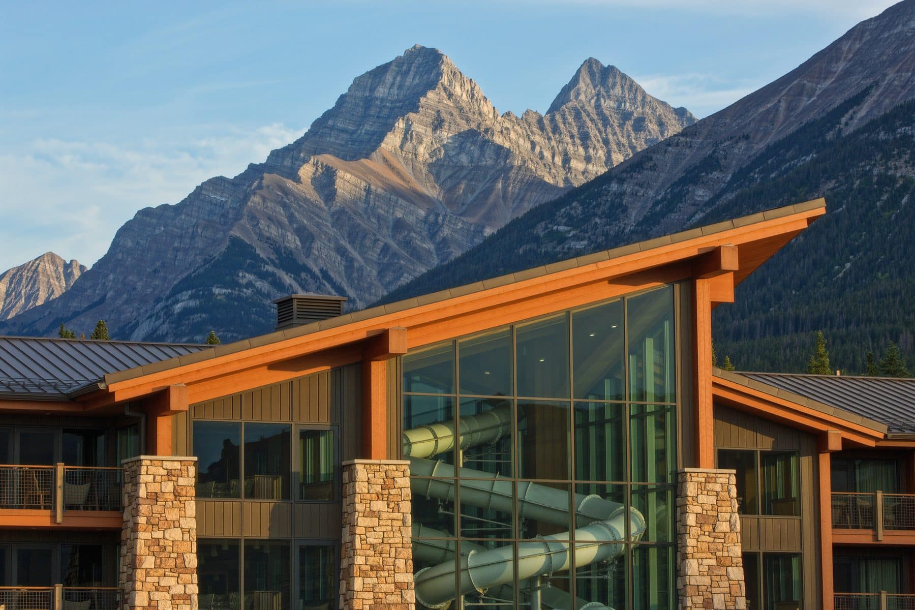 Grande Rockies, Canmore: the resort with the indoor waterslide